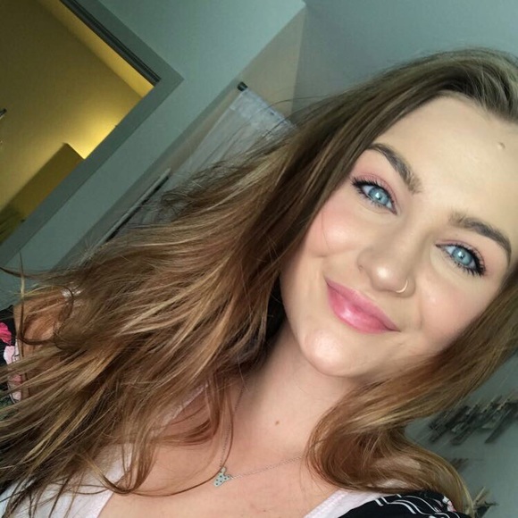 Meet your Posher, Jamie - Picture 3 of 3